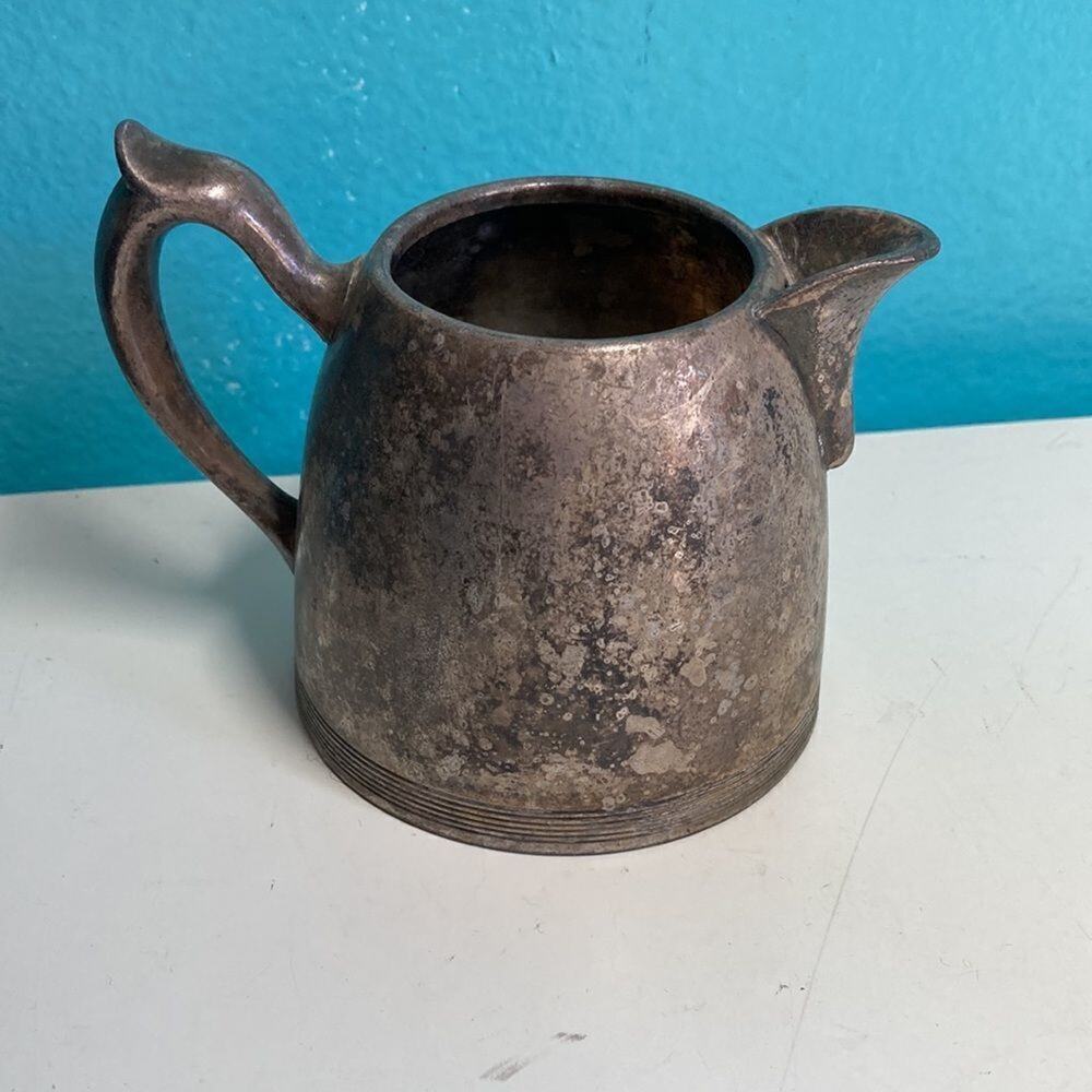 Rustic Vintage Metal Containers - Picture 4 of 14